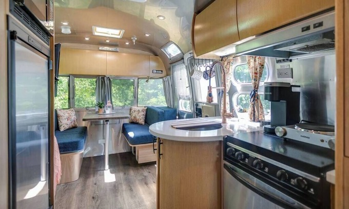 Franklin Casa | Airstream Camping Getaway in Liepers Fork