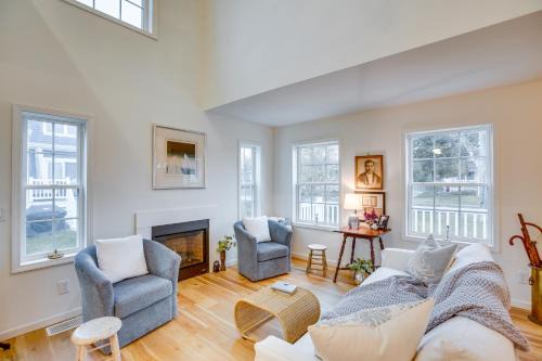 West Cape May Casa | Airy West Cape May Cottage Less Than 1 Mi to Beach!