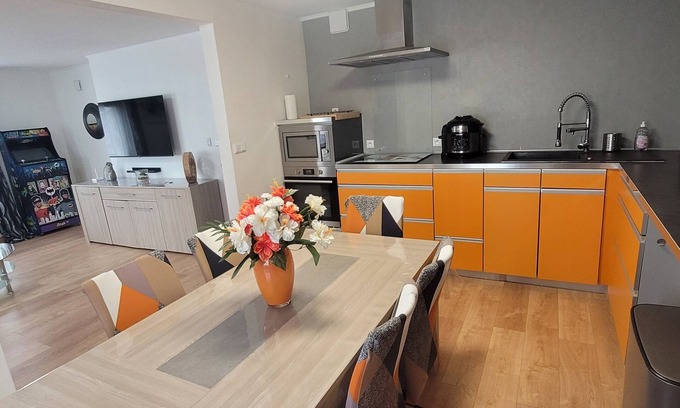 Calais Apartamento | Aiscal - Appart Hotel 70m2 for 6 people - Arrival 24/24h digicode access
