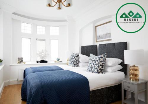 North Finchley Apartamento | Aisiki Stays Apartments at North Finchley, 3-Bedroom & 2-Bathroom, Pet-Friendly Flat, King or Twin Beds with Free Wi-Fi