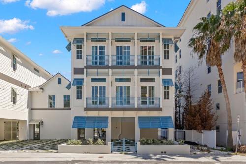 Clearwater Beach Casa | Akoya House at The Gemma by Brightwild