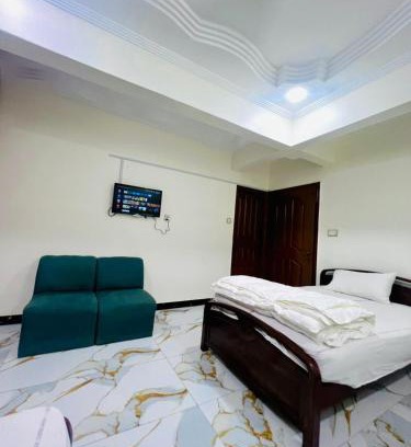 Loralai District Hotel | Al Amarat Hotel Tariq Road