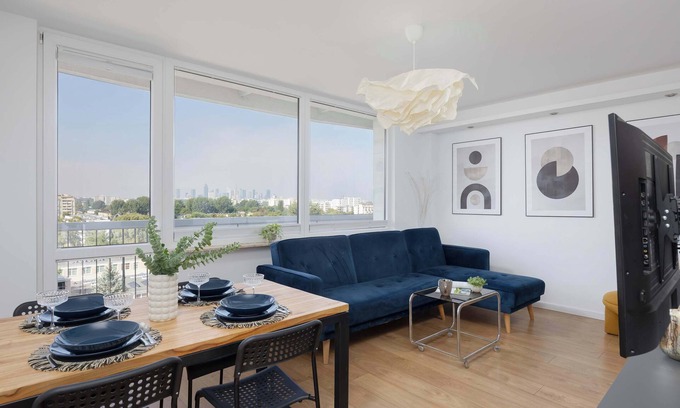 Saska Kepa Apartamento | Al. Stanów Zjednoczonych 26 Warsaw | Luxurious Apartment with Beautiful City Vie