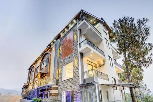 Dharampur Hotel | Alaya Stays Serene Woods Retreat With Lift & Restaurant Amid Nature