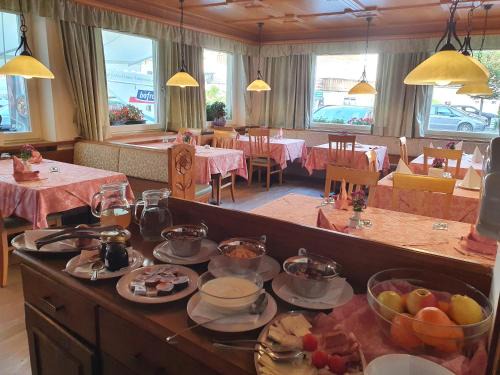 Pedraces Hotel | ALBERGO BAR RISTORANTE DOLOMIA