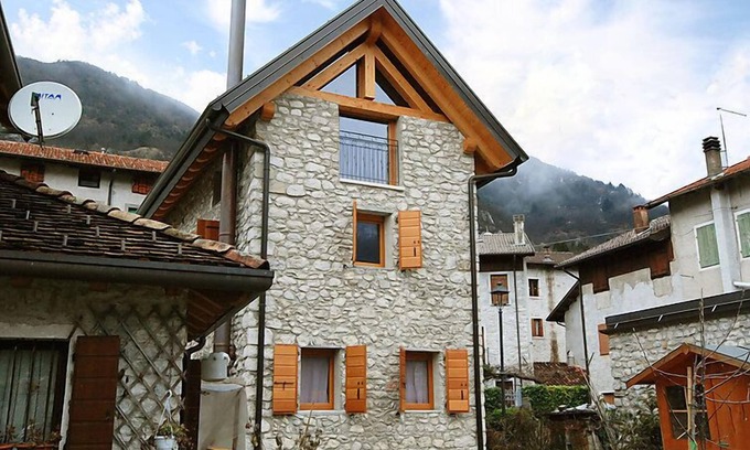 Barcis Apartamento | Albergo Diffuso - Cjasa de Barce by Interhome