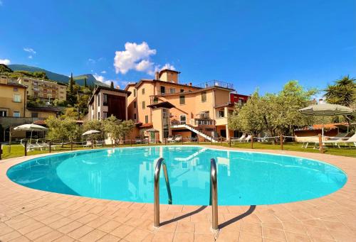 Toscolano Maderno Hotel | Albergo Vittoria