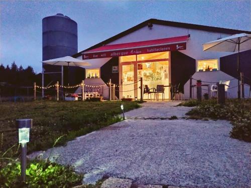 Palas de Rei Hostal | Albergue A Nave de Ferreira