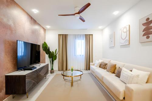 San Felipe Neri Apartamento | AlbertHouse - Lujoso Apartamento en el Centro de Málaga