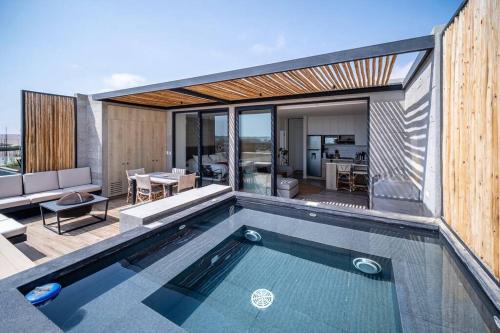 Pisco Apartamento | Aldea 1BR Penthouse wtih Private Pool and Views for 2