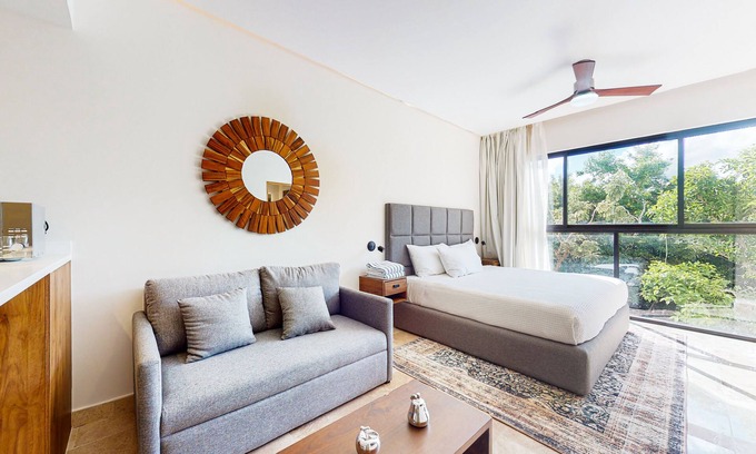 Zama Apartamento | Aldea Zama studio with on-site pool - walk to shopping & dining