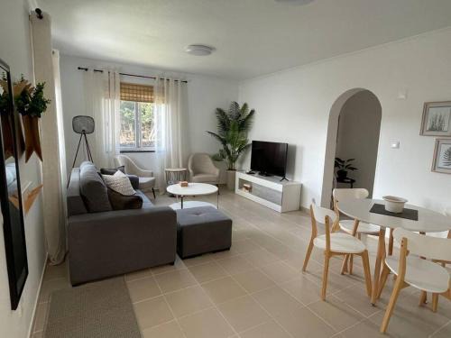 Horta Apartamento | Alegria #2 Apt - Steps to the Ocean!