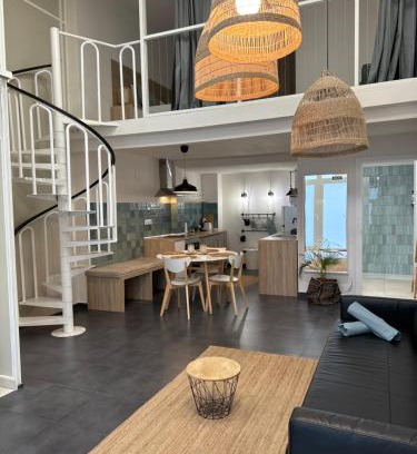 Aiora Apartamento | Alex- DUPLEX APARTMENT- City