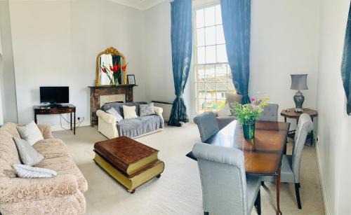 Corsham Apartamento | Alexander House