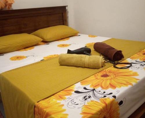 Gampola Cama Y Desayuno | ALEXANDRA HOME for foreign tourists only