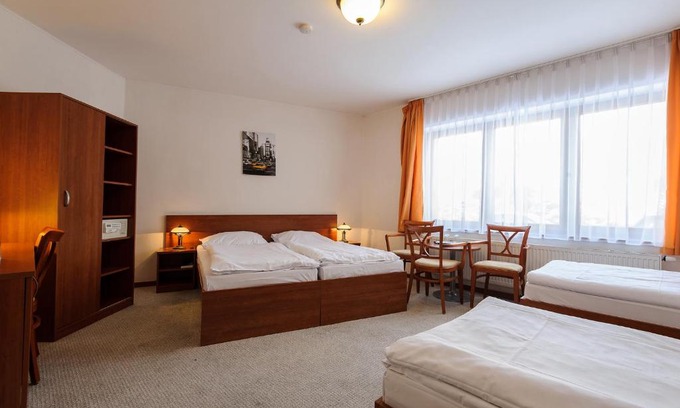 Nusle Hotel | Alexis