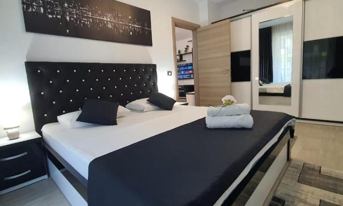 Mamaia-Sat Apartamento | Alezzi Beach Resort Apartment