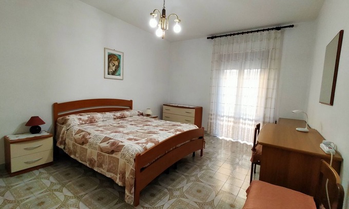 La Pietraia Apartamento | Alghero :amplio apartamento a buen precio 300 m de la playa