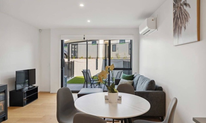 Albert Town Casa | Alice of Alberttown S