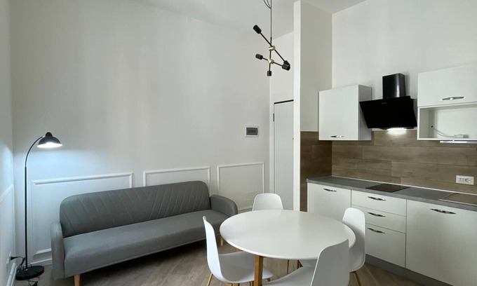 Nettuno Apartamento | Alice's House a stone's throw from the sea and the old town of Neptune
