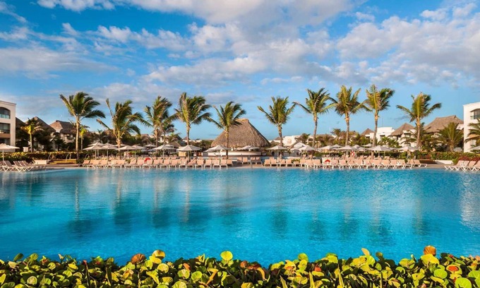 Punta Cana Hotel | All-inclusive Resort Rock Suite w/ 2 BR, Hard Rock Hotel Punta Cana | 2 Units