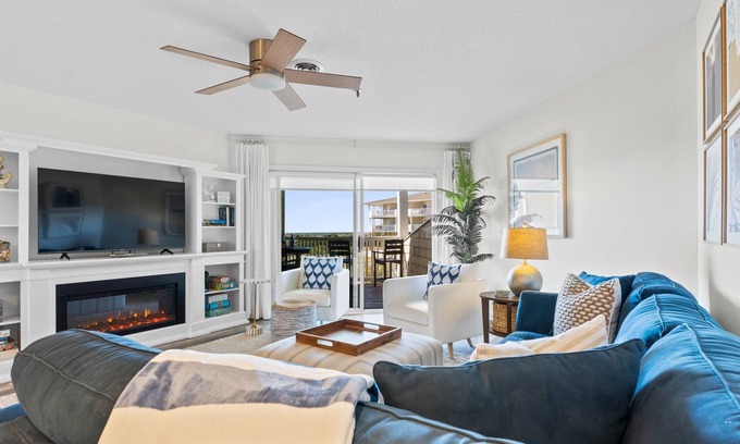 Tranquil Harbour Condominio | NEW! Oceanfront Bliss! 50 Steps ToThe Beach, Big Pool, Great Views.