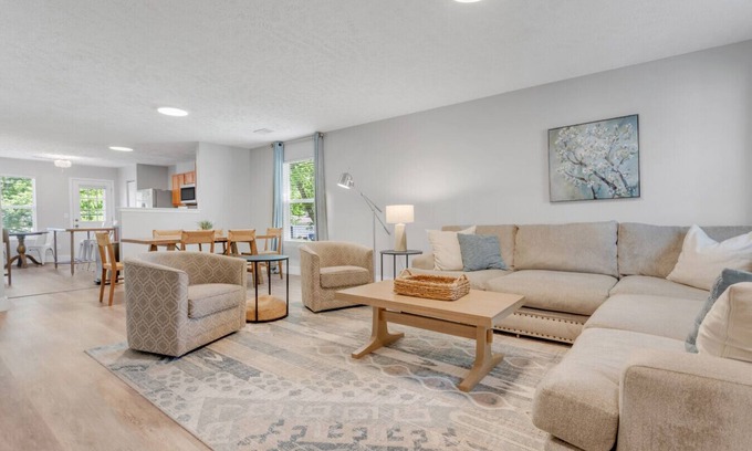 Thompson's Station Apartamento | Single-Level Comfort | Clean, Quiet, Great Beds