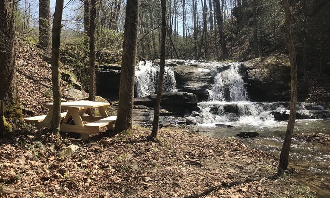 Maryville Casa | Allegheny Falls Mountain Escape-Maryville TN