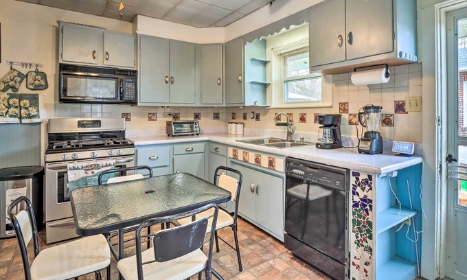 Allentown Casa | Allentown Home: 2 Mi to Hamilton District!