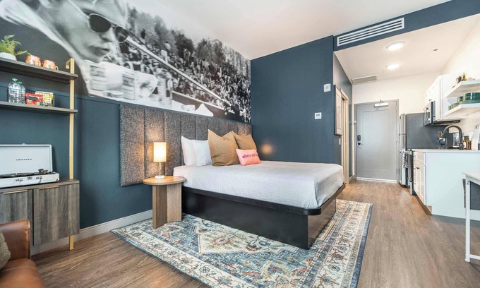 Macon Apartamento | Gregg-Inspired Stay | Relaxed, Bright & Walkable