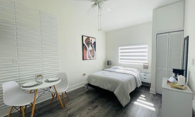 West Perrine Apartamento | Alma Guest Suite