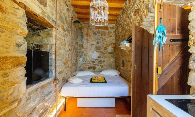 Filoti Casa | Almond Blossom Cottage 1