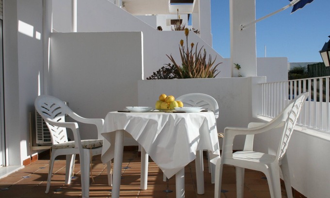 Ventanicas-El Cantal Apartamento | Apto sobre el Mar ideal para familias - piscina y terraza grande en zona chalets