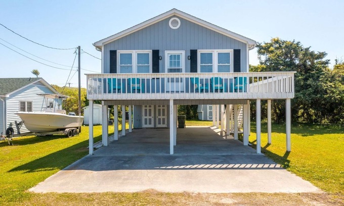 Atlantic Beach Cabaña | Almost Phamily! - 2 bedroom cottage in Atlantic Beach