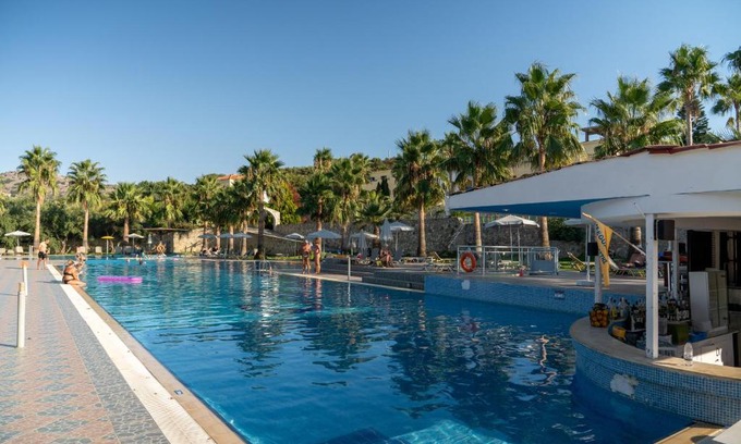 Almyrida Hotel | Almyrida Village & Waterpark