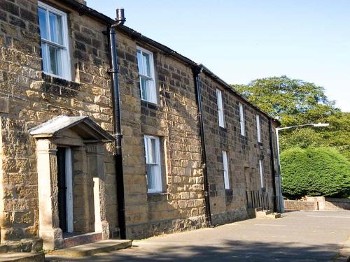 South Charlton Casa | Alnwick Holiday House - Charming, Historic, Central Alnwick with Courtyard