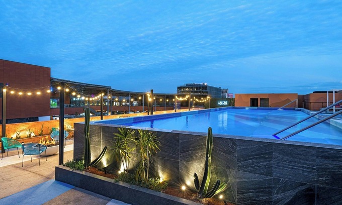 Los Gavilanes Hotel | Aloft Guadalajara Sur