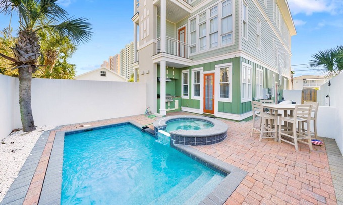 Miramar Beach Casa | Aloha Beaches! just steps to the Beach! Private Pool Elevator New Remodel