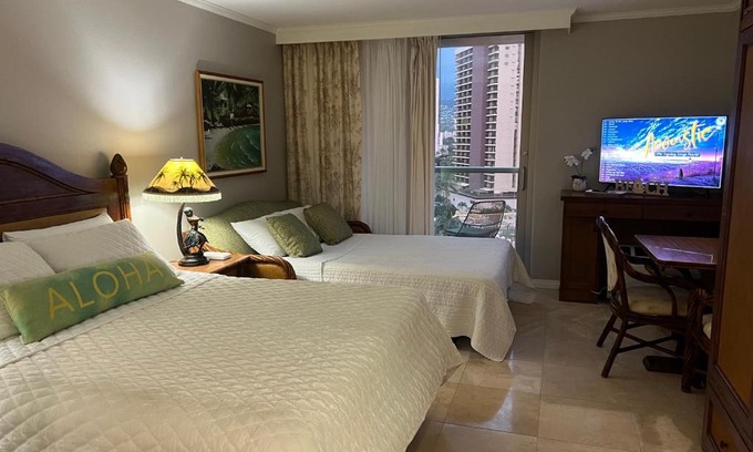 Waikiki Complejo | Aloha Gem Studio - 2 bed with high speed WIFI - Luana Waikiki Hotel & Suite 917, 2045 Kalakaua Avenue HI 96815