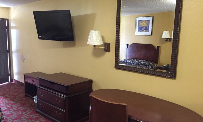 McAllen Hotel | Aloha Inn