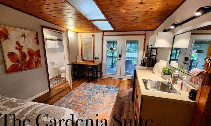 Volcano Apartamento | Aloha Junction Guesthouse Suites, stay and explore Kilauea Volcano Hawaii
