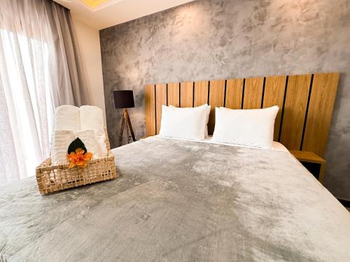 Caicara Hotel | Aloha Palace Hotel