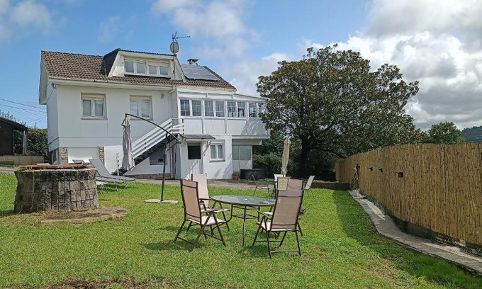Albandi Apartamento | Alojamiento Casamar, con jardín
