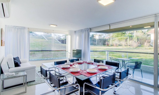Punta del Este Apartamento | Alojamiento en Isabel apto. 1, Piscina Climatizada