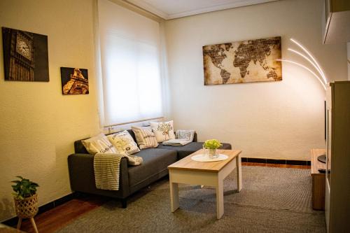 Distrito de Levante Apartamento | Alojamiento entero, a 15 minutos de zona centro con plaza de aparcamiento opcional