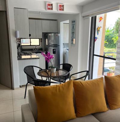 La Tebaida Apartamento | Alojamiento Familiar Premium - Con Piscinas, Jacuzzi y Capacidad 13 - By Molca Travel