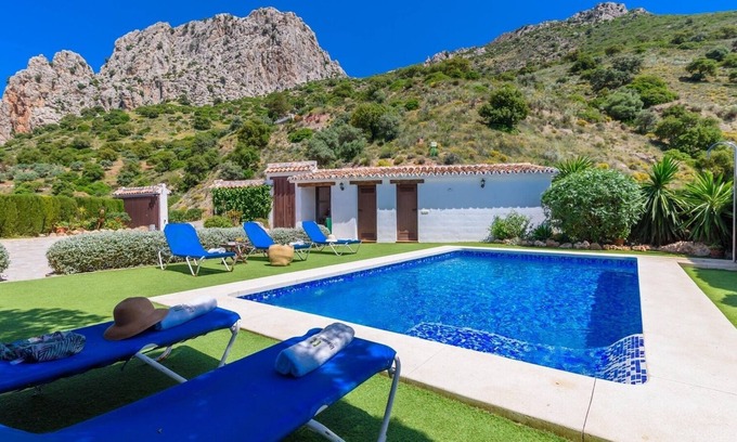 Alora Villa | Alojamiento Rural Caminito del Rey Álora by Ruralidays