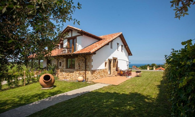 San Vicente de la Barquera Casa | Alojamiento Turístico El Castro