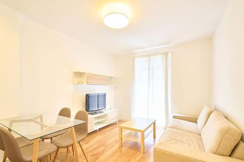 Salesas Apartamento | Alojamiento van Dyck centro