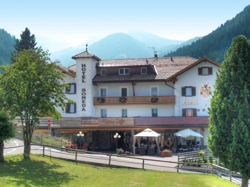 Moena Hotel | Alpen Family Hotel Someda